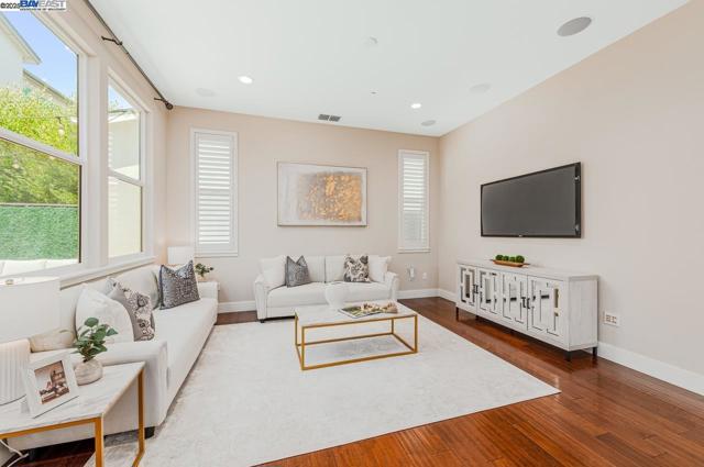 4069 Chalk Hill Way, Dublin CA: https://media.crmls.org/mediaz/d21856f7-4be0-46f9-aa5f-21c5e0506008.jpg