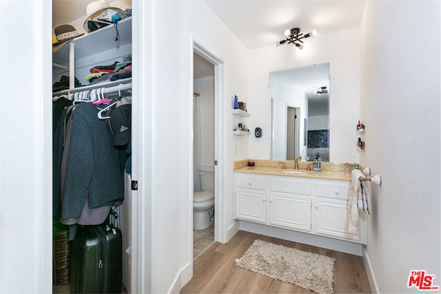 Drew Fenton | 2385 Roscomare Road Los Angeles CA | MLS: 7556899