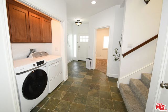 2516 Gates Avenue, Redondo Beach, California 90278, 4 Bedrooms Bedrooms, 0 ,2 BathroomsBathrooms,Residential,For Sale,Gates,0,26840671