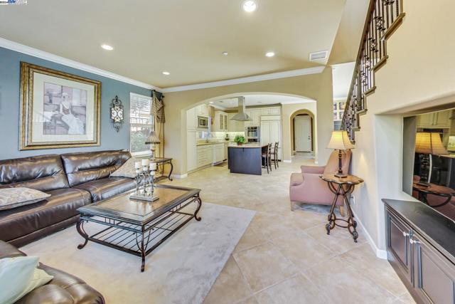 Image 19 of 53 For 3851 Silvera Ranch Dr
