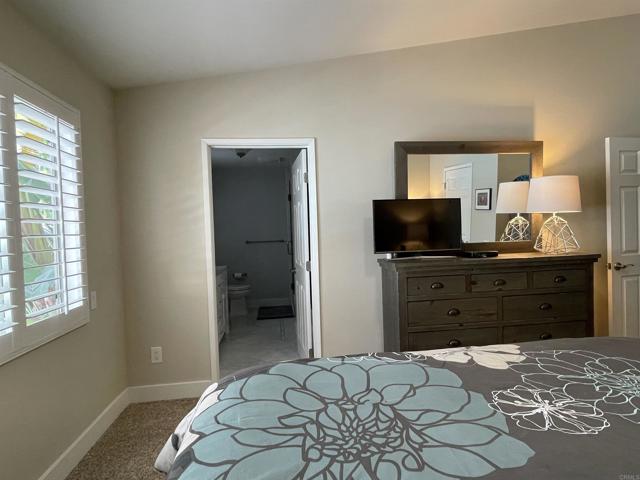 Detail Gallery Image 23 of 56 For 6860 Whitaker Ave, Lake Balboa,  CA 91406 - 3 Beds | 2 Baths