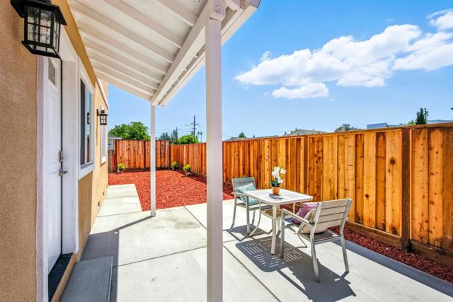 552 Borregas Avenue, Sunnyvale CA: https://media.crmls.org/mediaz/d21a1a66-fc8d-4bd3-97fd-a8c00d12ba60.jpg