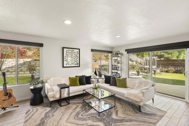 Detail Gallery Image 17 of 46 For 2225 Baxter Canyon Dr, Vista,  CA 92081 - 3 Beds | 2/1 Baths