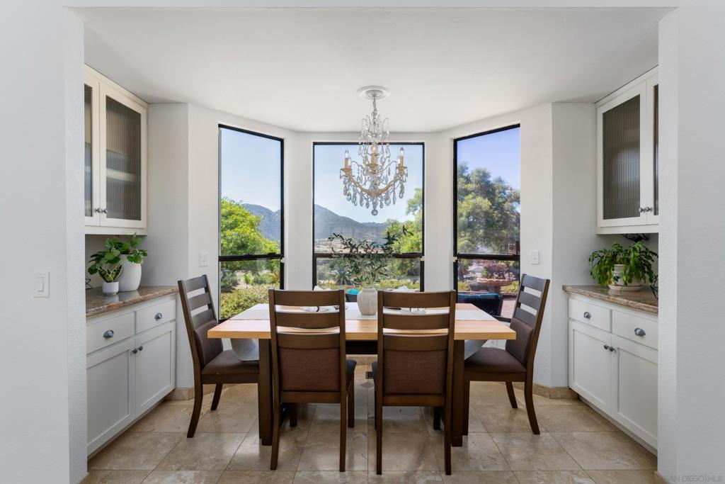 MLS #250034940SD img 11