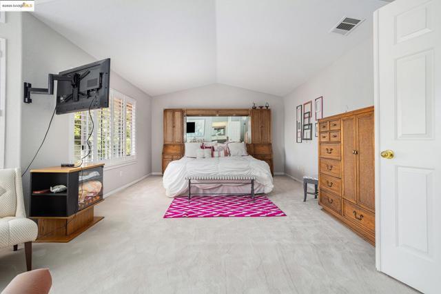 4704 Crestone Needle Way, Antioch CA: https://media.crmls.org/mediaz/d21d4806-0f1f-45cf-8730-f818c2ab0aae.jpg