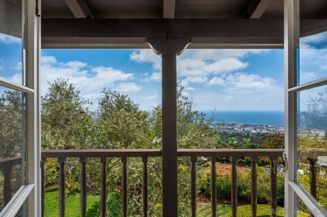 7316 Encelia Dr., La Jolla CA: https://media.crmls.org/mediaz/d21d9cc1-174e-441d-a6de-03cf4473c9f8.jpg