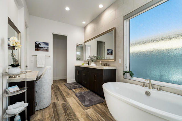 75201 Citadel Place, Indian Wells CA: https://media.crmls.org/mediaz/d21dbc15-73c7-49df-879e-f2ff681de659.jpg