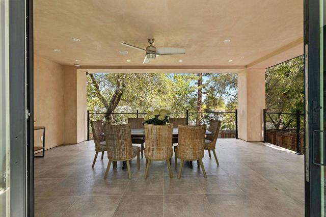 18061 Saratoga Los Gatos Road, Monte Sereno CA: https://media.crmls.org/mediaz/d21e2257-994a-496c-86bc-c2a595a80d28.jpg