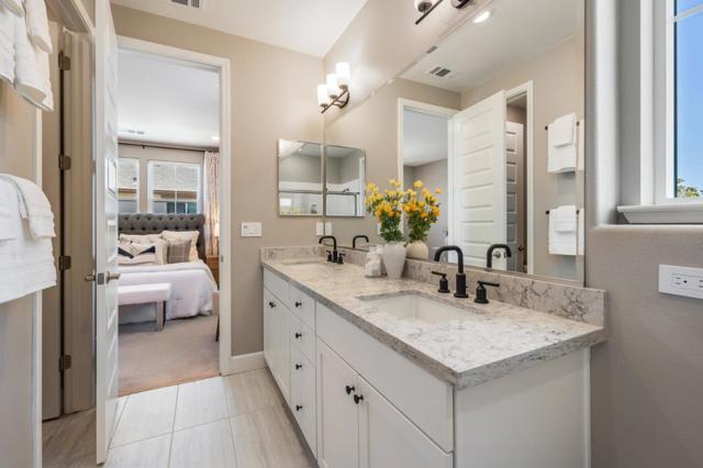 3 Lisbon Lane, Redwood City CA: https://media.crmls.org/mediaz/d21f3c48-309c-4573-813b-132624ec299f.jpg