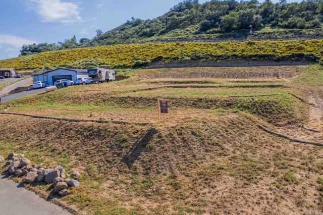 Detail Gallery Image 5 of 13 For 13814 Woods Valley Ct, Valley Center,  CA 92082 - – Beds | – Baths