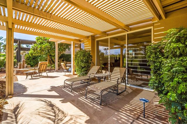 801 Deer Haven Circle, Palm Desert, CA 92211