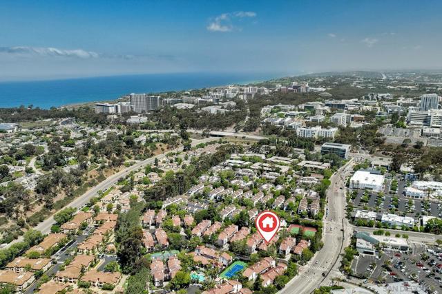 Image 35 of 49 For 8666 Villa La Jolla Drive  4