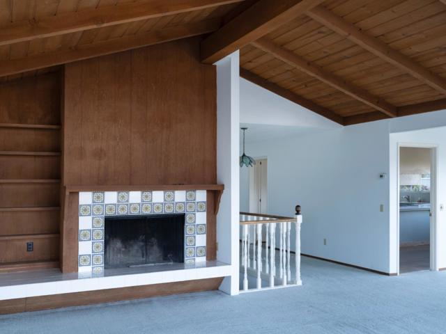 15 Pinehill Way, Monterey CA: https://media.crmls.org/mediaz/d2220353-ca2c-46a4-8f81-649ccfe57f77.jpg