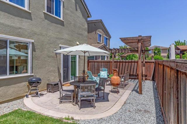 270 Robin Place, Gilroy CA: https://media.crmls.org/mediaz/d223aa8a-23f4-43a3-87b1-ae07fad2fe8f.jpg