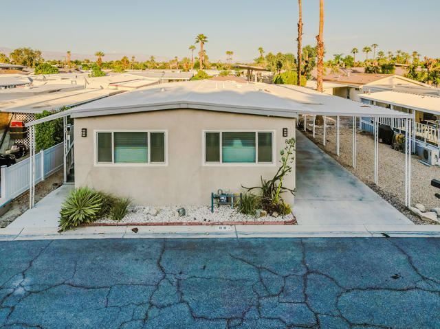 88 Dunes Circle, Cathedral City CA: https://media.crmls.org/mediaz/d223ac51-b457-4f9c-9d5b-4e3eb6f434a3.jpg