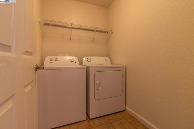 1526 Cat Tail Dr, Stockton CA: https://media.crmls.org/mediaz/d224b8c6-dbb7-4642-ae33-3715be4dde31.jpg