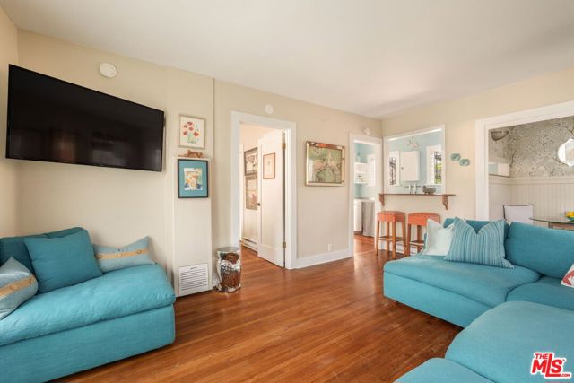 1315 Cabrillo Avenue, Venice CA: https://media.crmls.org/mediaz/d224dc7c-3e89-4eb1-a4d9-4cdf1c3234f4.jpg
