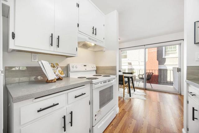 2632 Warring Street, Berkeley CA: https://media.crmls.org/mediaz/d224e205-9133-48ea-9c63-1042529d4968.jpg