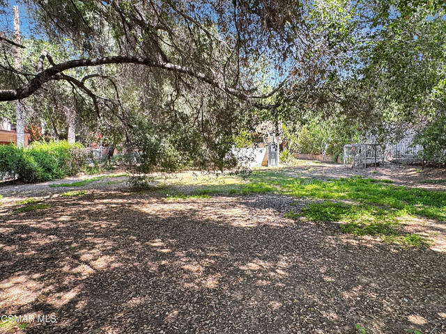 22950 Humming Bird Way, Calabasas CA: https://media.crmls.org/mediaz/d224e493-28ff-44a5-bc3b-2c192a8ecf92.jpg