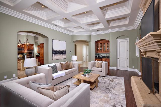 14460 Cheyenne Trl, Poway CA: https://media.crmls.org/mediaz/d2255917-069b-4dd8-a360-fe8ce090d6fa.jpg