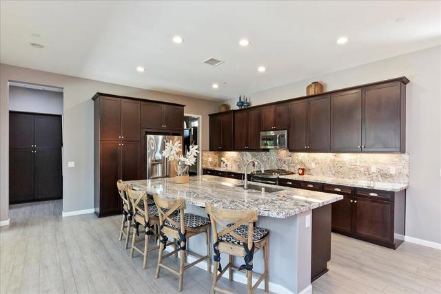 51678 Hawthorne Court, Indio CA: https://media.crmls.org/mediaz/d225fcc0-3078-4e33-a6c6-60ebe4dbfa82.jpg