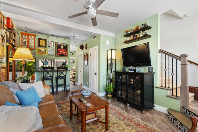 401 E Vista Chino, Palm Springs CA: https://media.crmls.org/mediaz/d225ff20-f707-425a-af20-d837f1921394.jpg