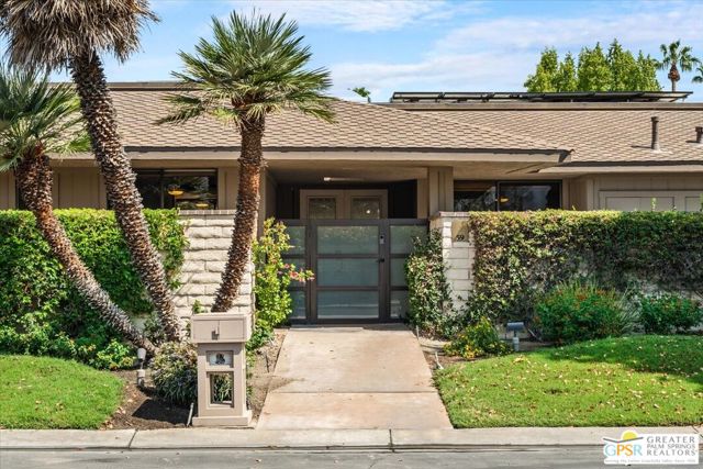 59 Cornell Drive, Rancho Mirage CA: https://media.crmls.org/mediaz/d227276a-e469-4760-9642-a3b1c4bad695.jpg