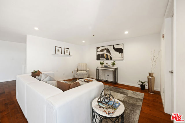 Drew Fenton | 12011 Goshen Avenue Los Angeles CA | MLS: 7095692