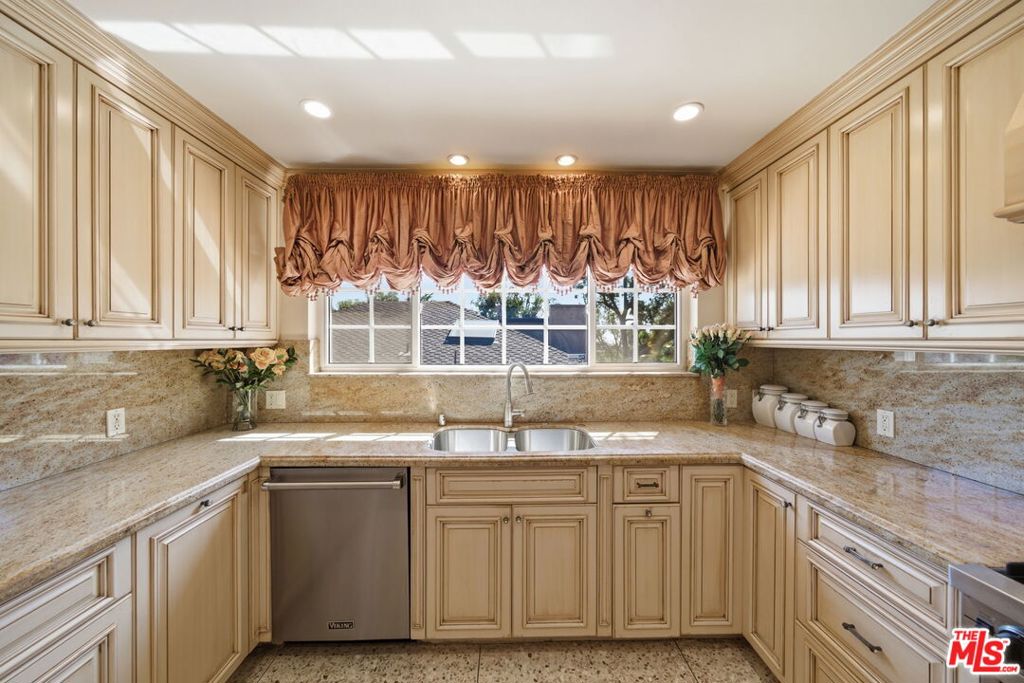 MLS #26658807 image #25