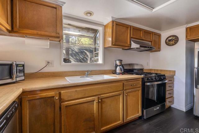 Detail Gallery Image 15 of 40 For 31450 Oceanview Drive, Running Springs,  CA 92382 - 3 Beds | 2 Baths