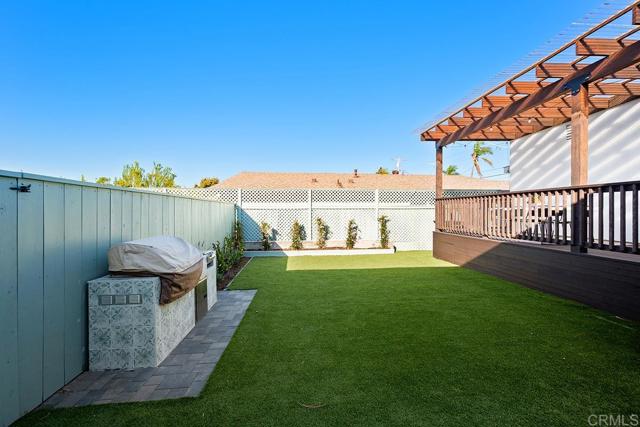 Detail Gallery Image 37 of 75 For 4404 Voltaire St, San Diego,  CA 92107 - 4 Beds | 3 Baths