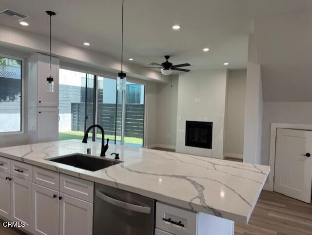 Detail Gallery Image 12 of 33 For 10754 Nassau Ave, Sunland,  CA 91040 - 4 Beds | 4 Baths
