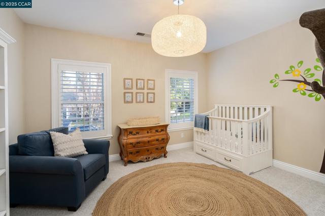 45 Lark Pl, Alamo CA: https://media.crmls.org/mediaz/d22abdf5-9cfe-4ac4-af7f-cdb0f328f08a.jpg