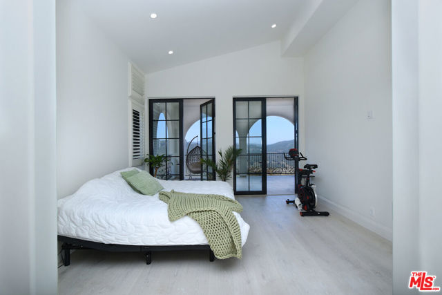 Drew Fenton | 33182 Mulholland Highway Malibu CA | MLS: 7250420