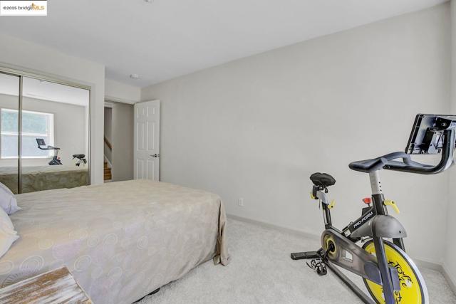 7075 Elverton Dr, Oakland CA: https://media.crmls.org/mediaz/d22bb1a0-745e-4b9b-95a1-e6c1fb983fc1.jpg