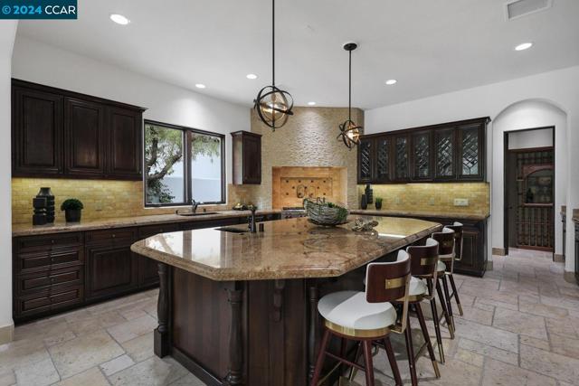 Image 9 of 18 For 78431 Deacon Dr