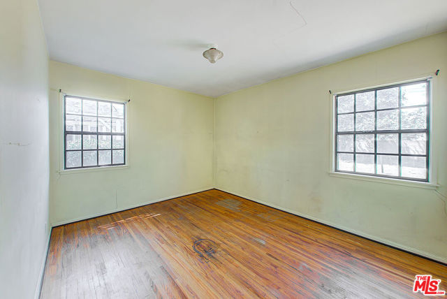 253 W El Sur Street, Monrovia CA: https://media.crmls.org/mediaz/d22d00e3-94f8-42b2-8dca-36783be43423.jpg