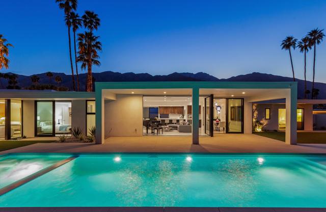 2290 S Yosemite Drive, Palm Springs CA: https://media.crmls.org/mediaz/d22dcccd-62dd-4564-91d6-9797979103ac.jpg