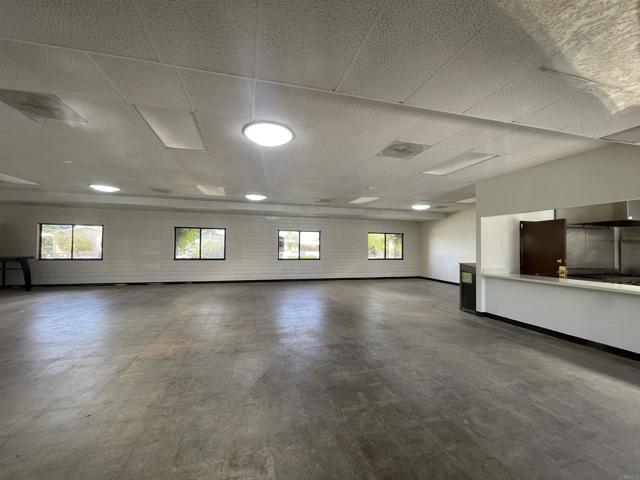 913 S Grand Avenue, San Jacinto CA: https://media.crmls.org/mediaz/d22e8d6c-9c65-4db1-bc22-9897d6aea9dc.jpg