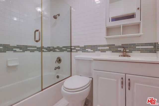 114 S Layton Drive, Los Angeles CA: https://media.crmls.org/mediaz/d22f4ea6-9132-4ad0-93ab-cd2c888d7472.jpg