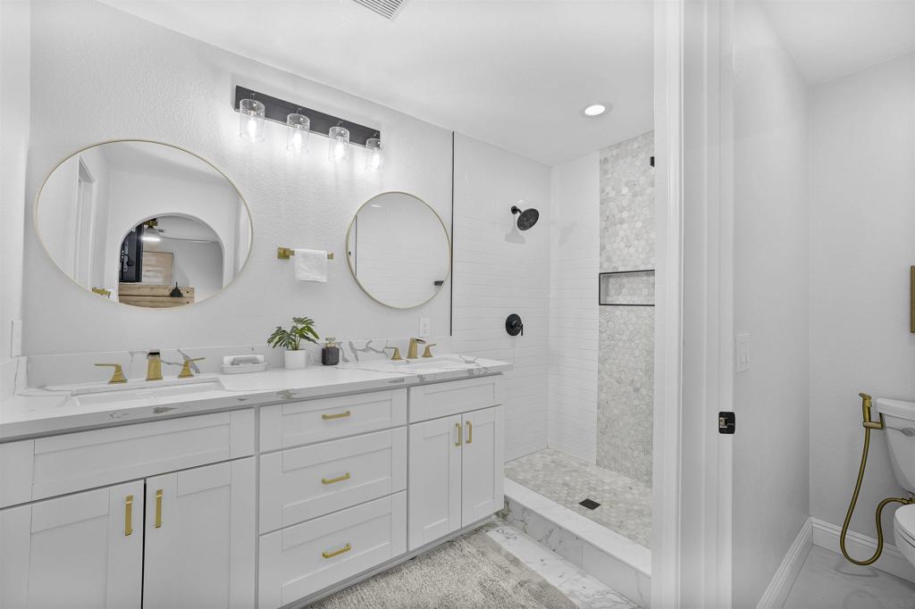 MLS #250043056SD image #14