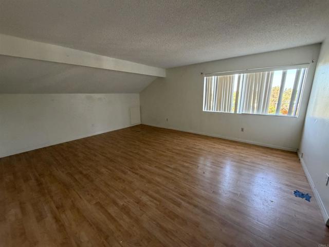 Detail Gallery Image 9 of 18 For 1957 Duke St, Chula Vista,  CA 91913 - 6 Beds | 3 Baths