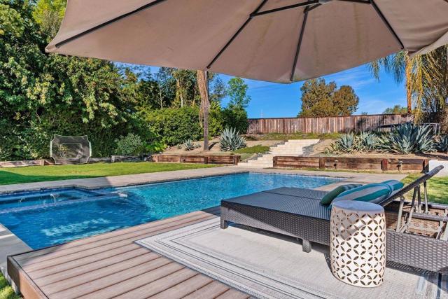 Detail Gallery Image 35 of 37 For 1207 Branding Iron Cir, Vista,  CA 92081 - 4 Beds | 3 Baths