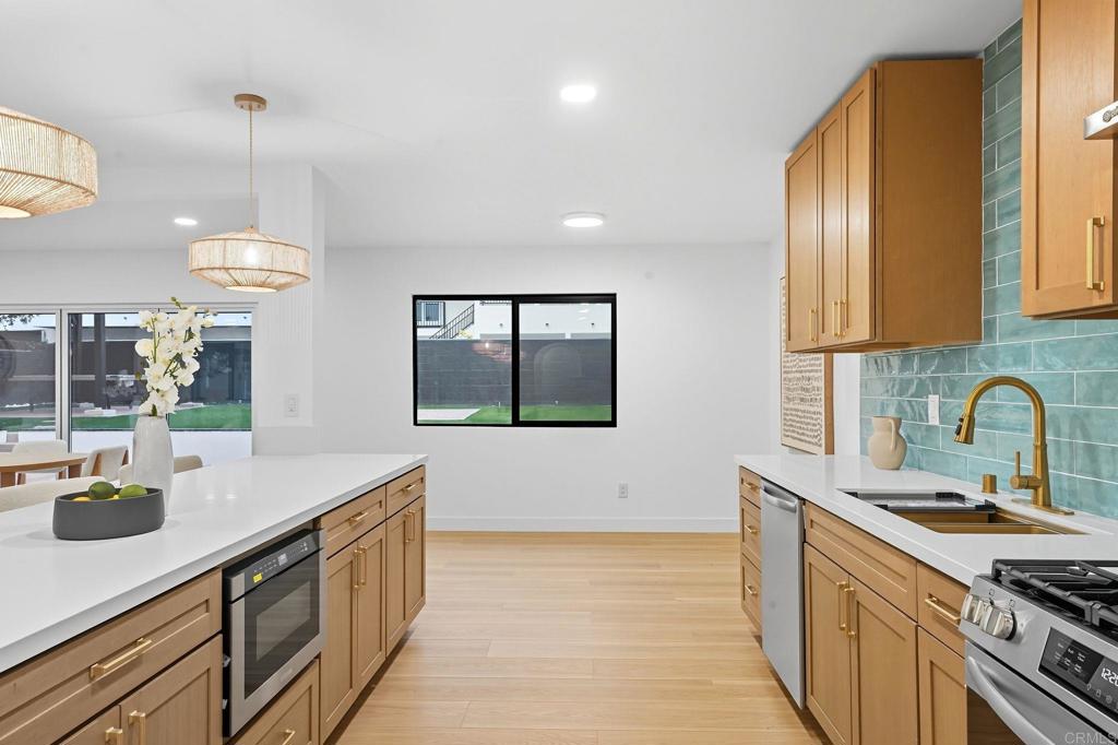 2851 Grandview Street - photo 5