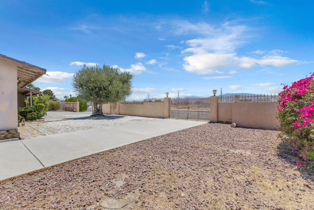 MLS #219138753DA image #10