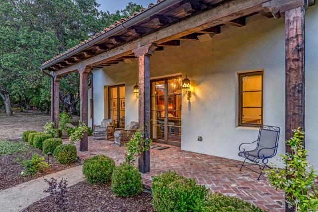 180 Farm Road, Woodside CA: https://media.crmls.org/mediaz/d233417f-749e-49a0-8d1f-c42844c6f14d.jpg