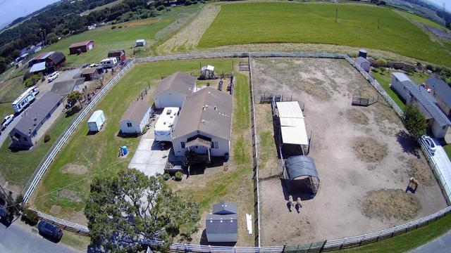 15570 Del Monte Farms Road, Castroville CA: https://media.crmls.org/mediaz/d233889d-0d55-45dd-8585-e90f68101feb.jpg