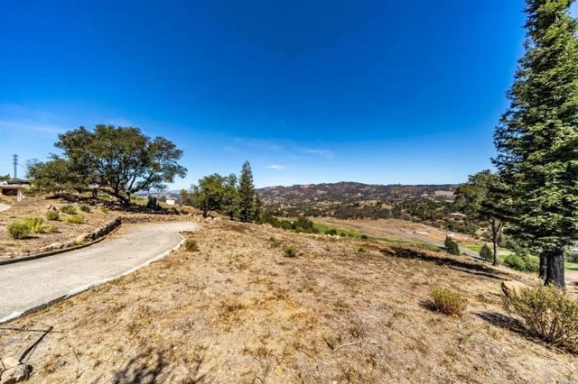 3824 Skyfarm Drive, Santa Rosa CA: https://media.crmls.org/mediaz/d233bf90-2e67-426f-b131-ba4b0fc91aa7.jpg