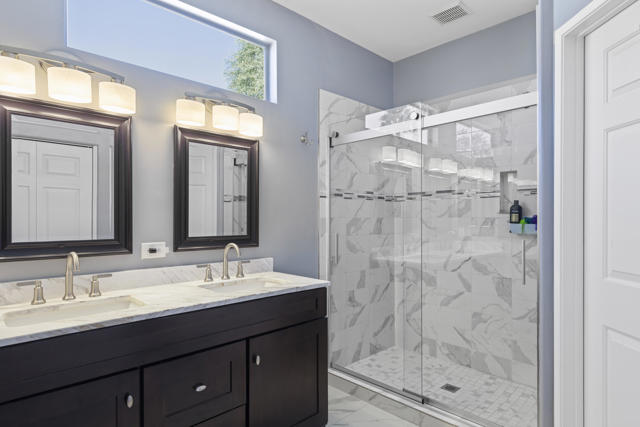 78813 Iron Bark Drive, Palm Desert CA: https://media.crmls.org/mediaz/d2342e24-fea2-4fc0-bd5a-1e96bf7ddea2.jpg