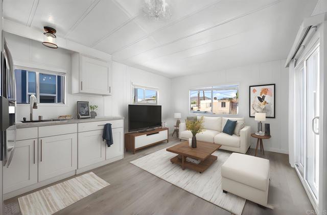 1425 E Madison Avenue, El Cajon CA: https://media.crmls.org/mediaz/d234a28b-b5b4-409a-9f21-cd80bf0bbcf7.jpg